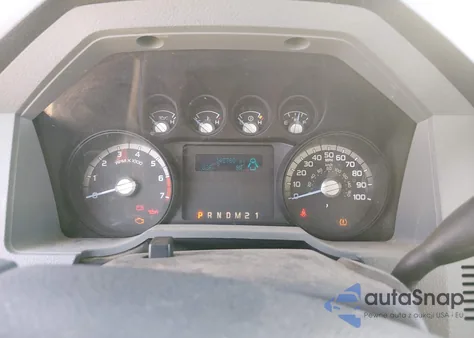 2015 Ford F-250 Xl z USA, uszkodzony, nr VIN 1FT7X2B63FEC90950